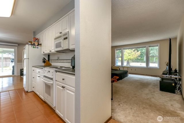 17407 36th Ave E, Tacoma, WA 98446