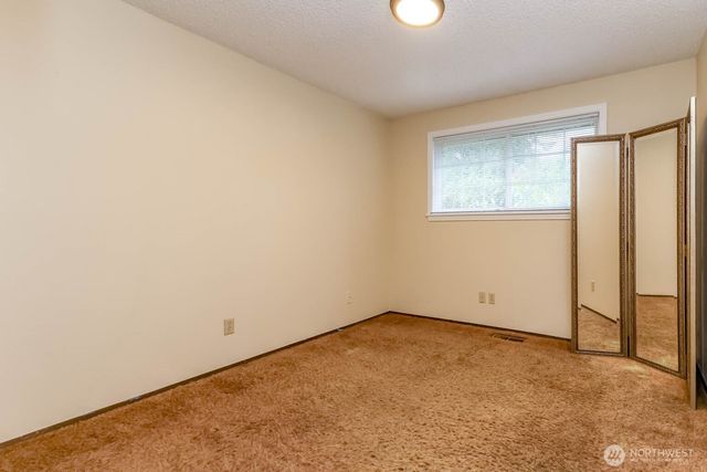 17407 36th Ave E, Tacoma, WA 98446