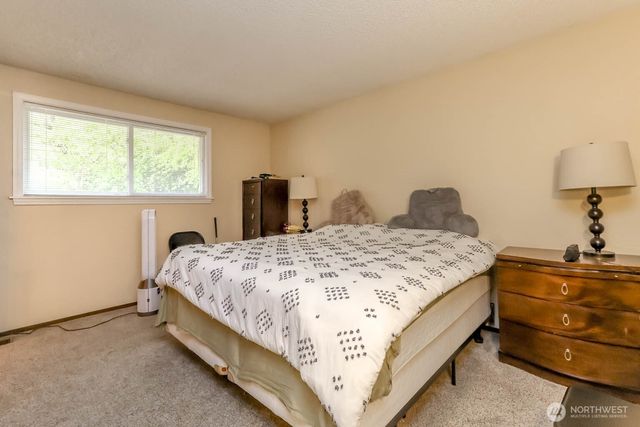 17407 36th Ave E, Tacoma, WA 98446