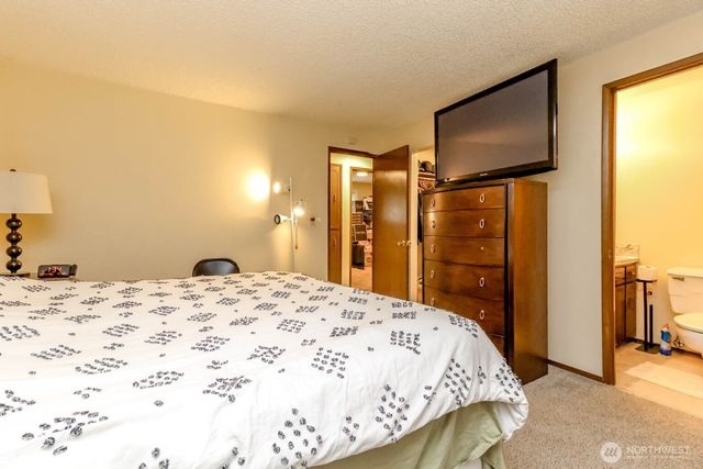 17407 36th Ave E, Tacoma, WA 98446