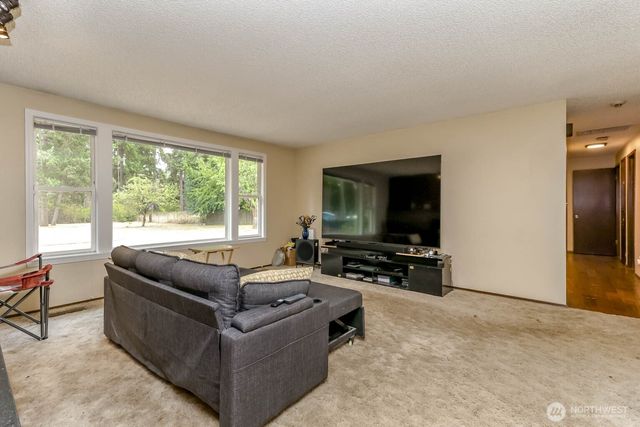 17407 36th Ave E, Tacoma, WA 98446