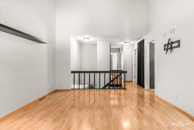 29W365 Thornwood Lane 365, Warrenville, IL 60555