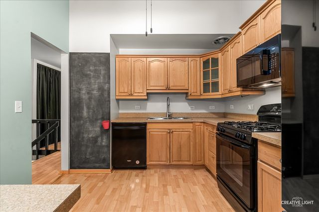 29W365 Thornwood Lane 365, Warrenville, IL 60555