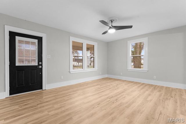 25 W Kentucky Street, Trenton, IL 62293