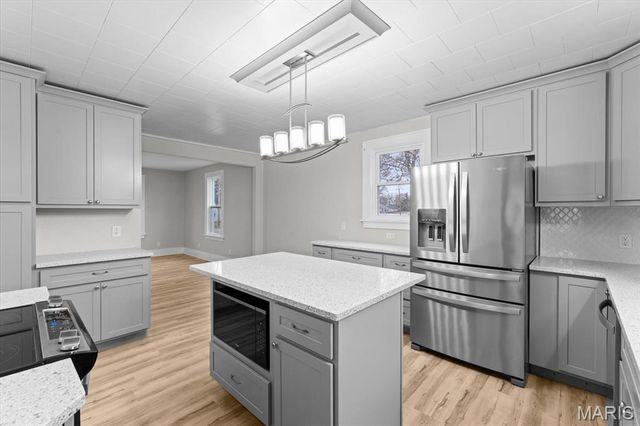 25 W Kentucky Street, Trenton, IL 62293