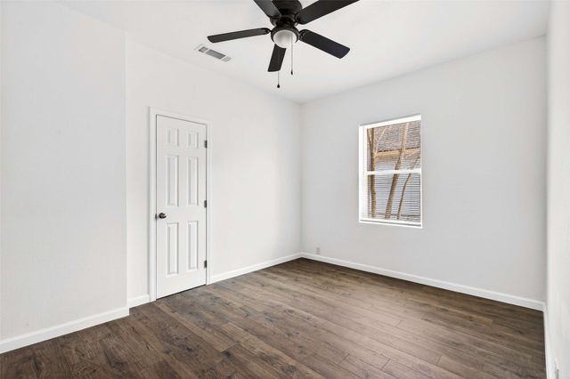 3420 Thannisch Avenue, Fort Worth, TX 76105