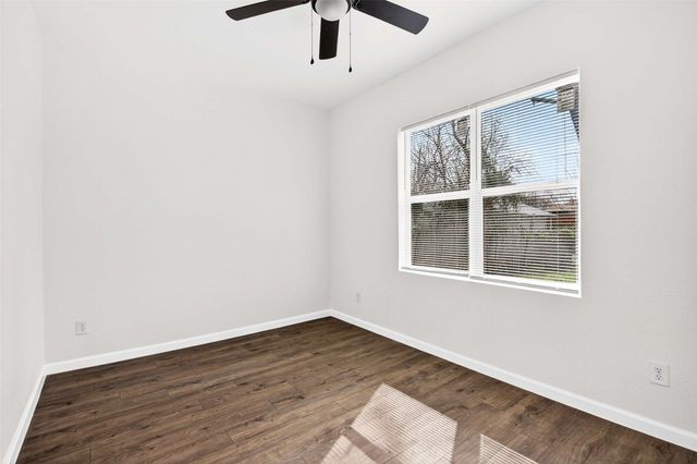 3420 Thannisch Avenue, Fort Worth, TX 76105