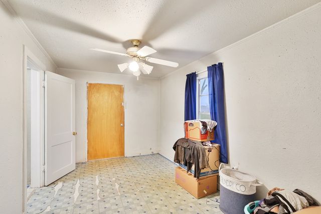 610 E Columbia St, Marfa, TX 79843