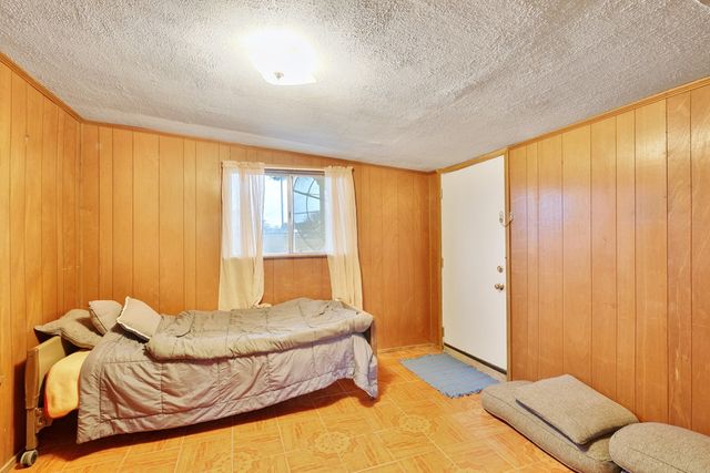 610 E Columbia St, Marfa, TX 79843