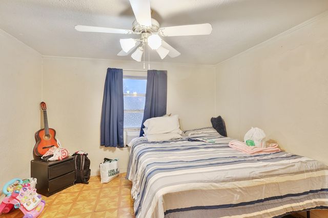 610 E Columbia St, Marfa, TX 79843