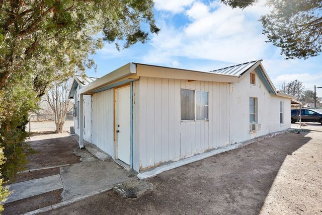 610 E Columbia St, Marfa, TX 79843