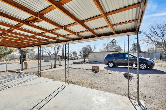 610 E Columbia St, Marfa, TX 79843