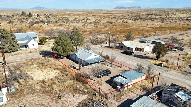 610 E Columbia St, Marfa, TX 79843