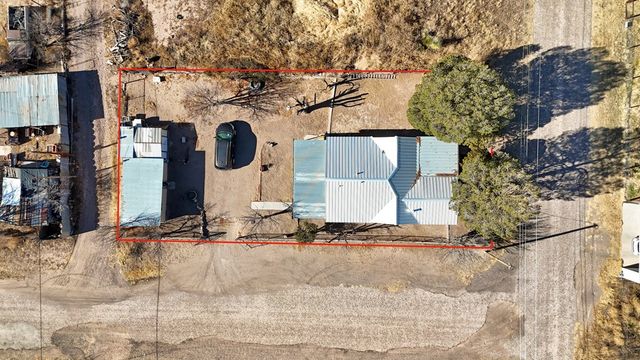 610 E Columbia St, Marfa, TX 79843