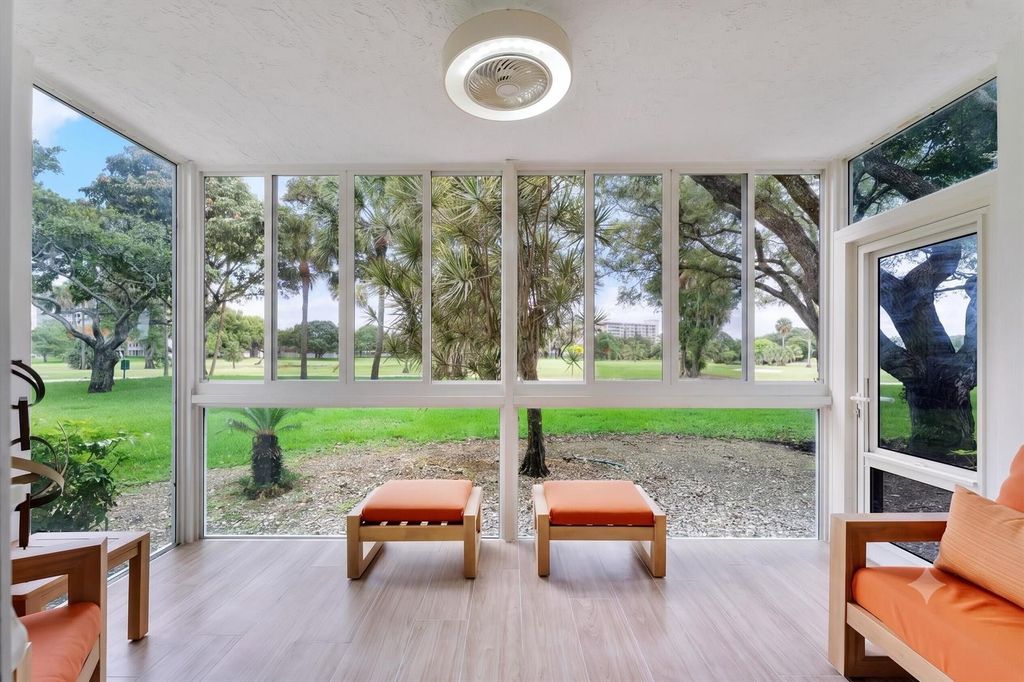 Image 1 of property listing at 3900 Oaks Clubhouse Drive 110, Pompano Beach, FL 33069