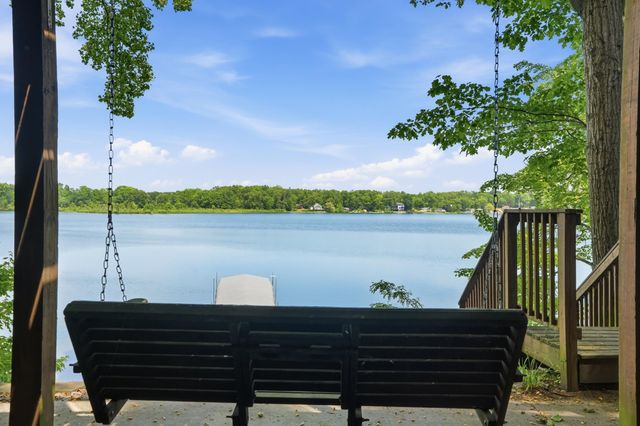 17812 Arnwine Drive, Vandalia, MI 49095