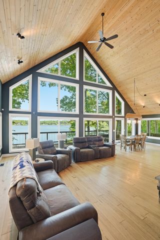17812 Arnwine Drive, Vandalia, MI 49095