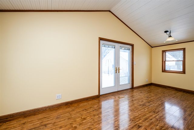 2481 W John Beers Road, Stevensville, MI 49127