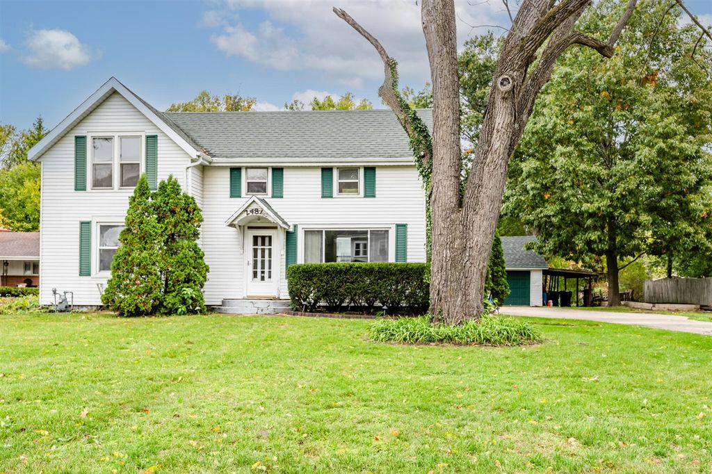 2481 W John Beers Road, Stevensville, MI 49127