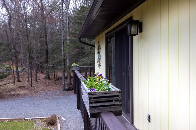 23 Maurizi Lane, Woodstock, NY 12498