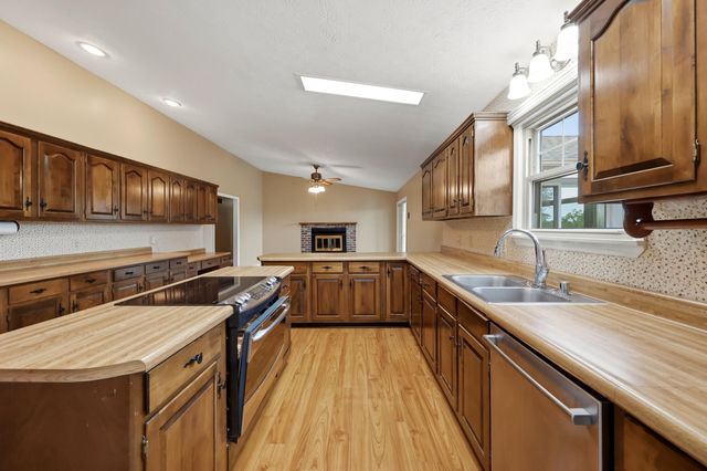 1661 Waterworks Road, Winchester, KY 40391
