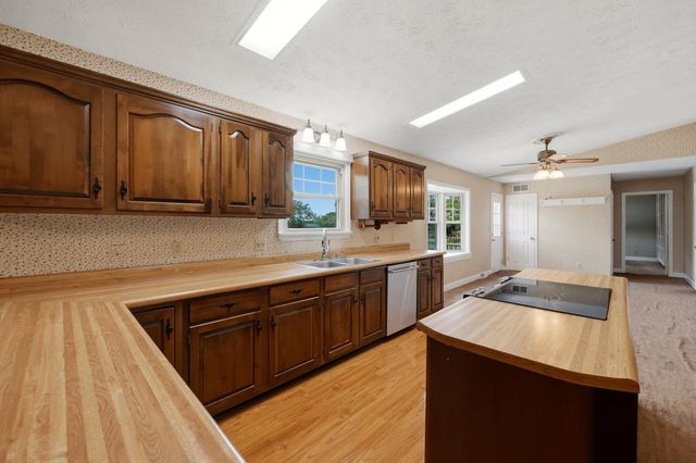 1661 Waterworks Road, Winchester, KY 40391