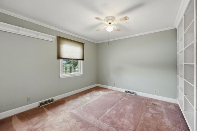 1661 Waterworks Road, Winchester, KY 40391