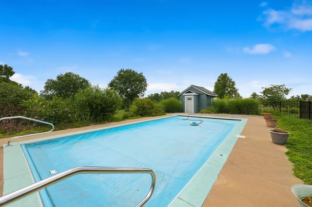 1661 Waterworks Road, Winchester, KY 40391