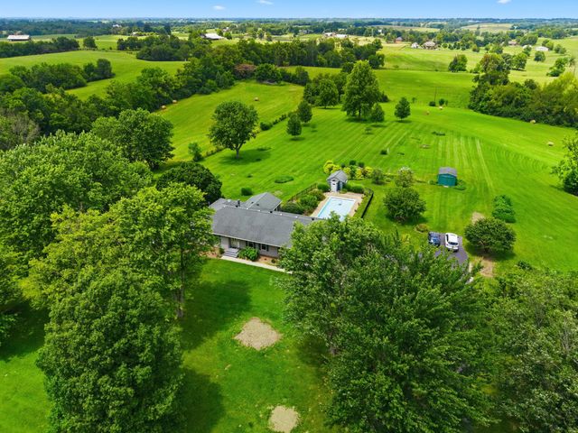 1661 Waterworks Road, Winchester, KY 40391