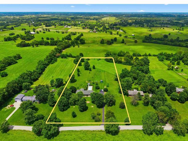 1661 Waterworks Road, Winchester, KY 40391
