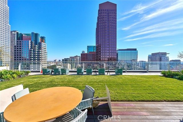 877 Francisco 1717, Los Angeles, CA 90017