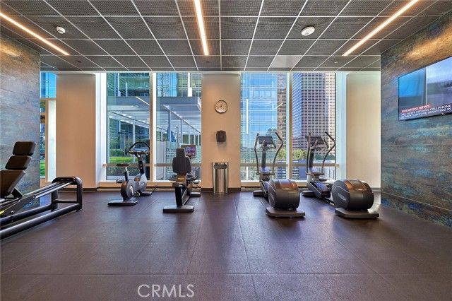 877 Francisco 1717, Los Angeles, CA 90017