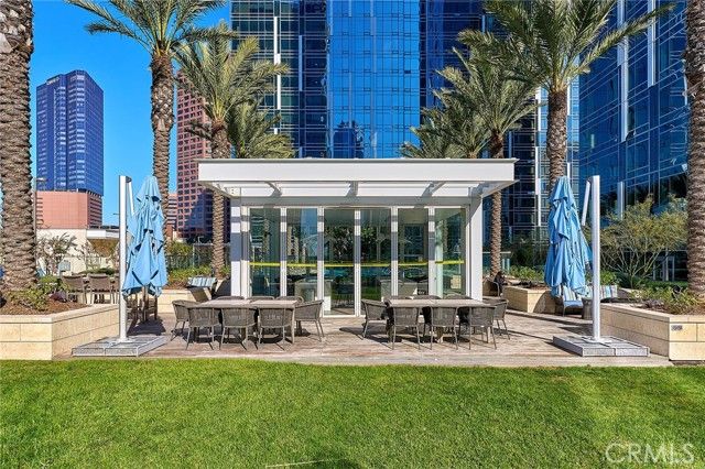 877 Francisco 1717, Los Angeles, CA 90017