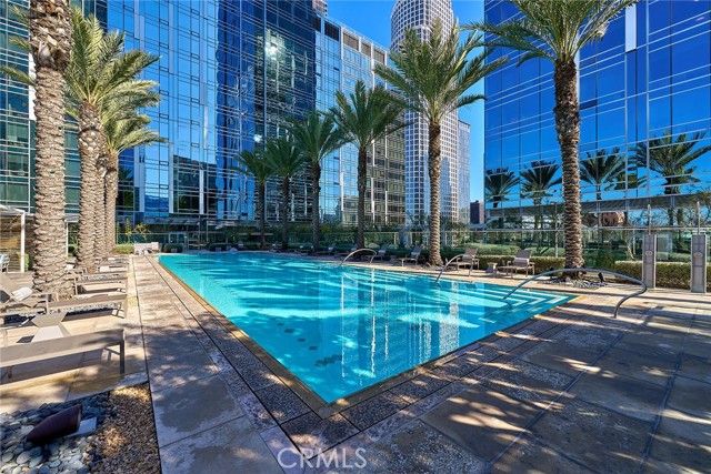 877 Francisco 1717, Los Angeles, CA 90017