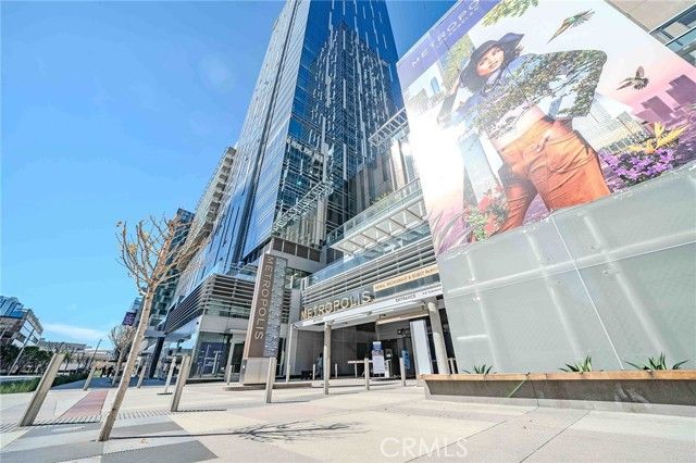 877 Francisco 1717, Los Angeles, CA 90017