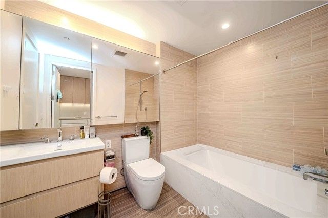 877 Francisco 1717, Los Angeles, CA 90017