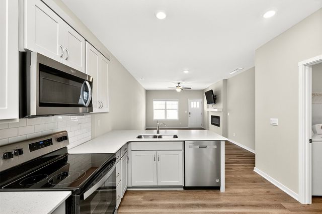 3013 NW Countrywood Lane, Ankeny, IA 50023