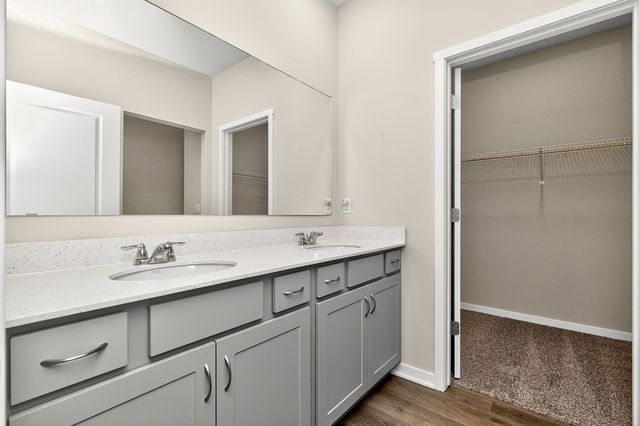 3013 NW Countrywood Lane, Ankeny, IA 50023