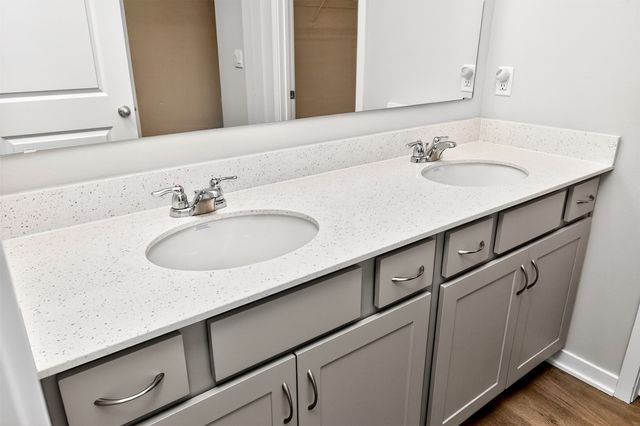 3013 NW Countrywood Lane, Ankeny, IA 50023