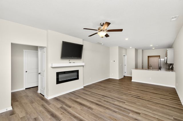 3013 NW Countrywood Lane, Ankeny, IA 50023