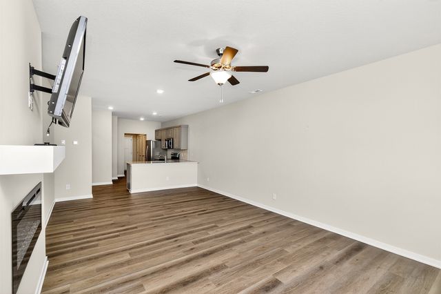 3013 NW Countrywood Lane, Ankeny, IA 50023