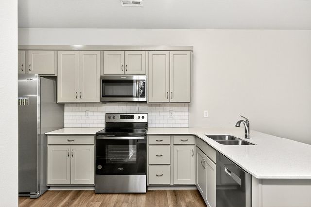 3013 NW Countrywood Lane, Ankeny, IA 50023