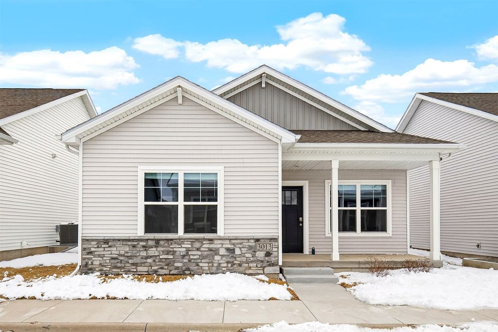 3013 NW Countrywood Lane, Ankeny, IA 50023