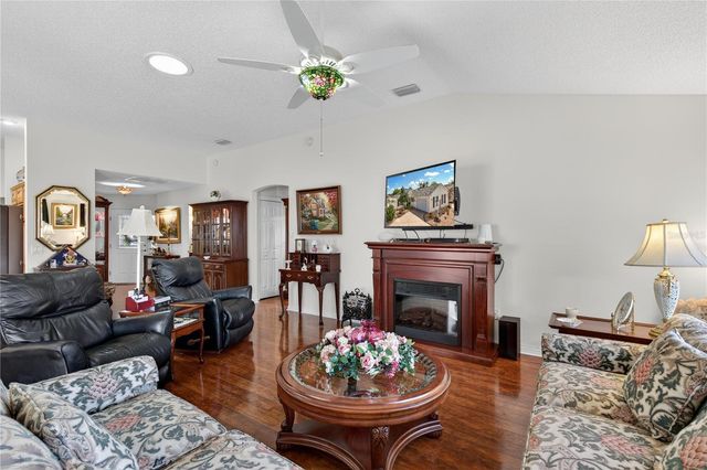 1147 ELIZABETH COURT, The Villages, FL 32162