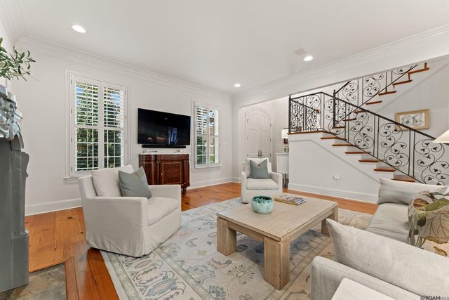 2125 Rue Bienvenue, Baton Rouge, LA 70809