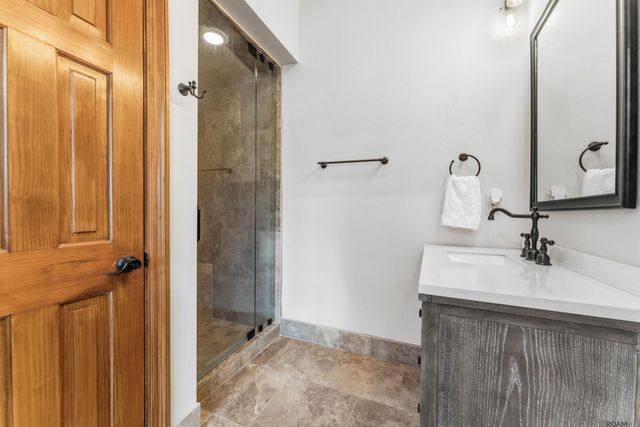 2125 Rue Bienvenue, Baton Rouge, LA 70809