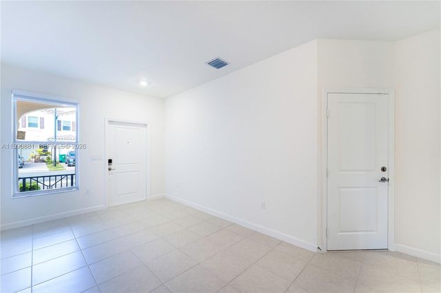 5514 NW 27th Street, Lauderhill, FL 33313