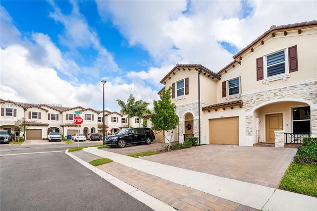 5514 NW 27th Street, Lauderhill, FL 33313