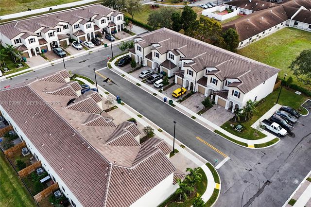 5514 NW 27th Street, Lauderhill, FL 33313