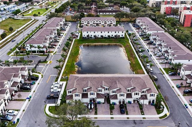 5514 NW 27th Street, Lauderhill, FL 33313